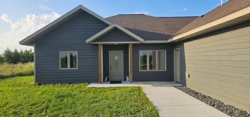 2158 Fighting Sioux Loop NW, Baudette, MN 56623