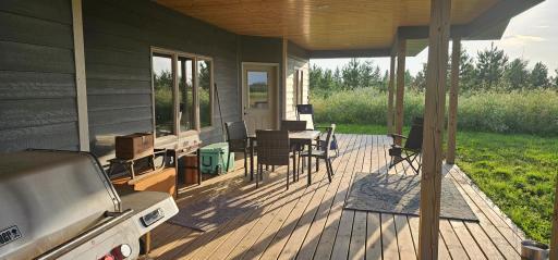 2158 Fighting Sioux Loop NW, Baudette, MN 56623