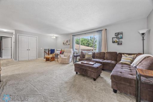 1421 15th Avenue E, West Fargo, ND 58078
