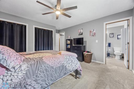 1421 15th Avenue E, West Fargo, ND 58078