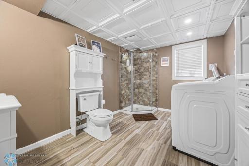 1421 15th Avenue E, West Fargo, ND 58078