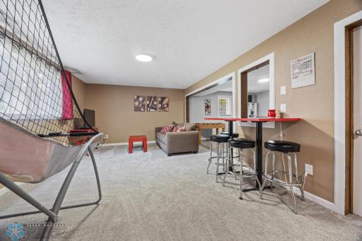 1421 15th Avenue E, West Fargo, ND 58078