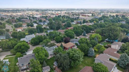 1421 15th Avenue E, West Fargo, ND 58078