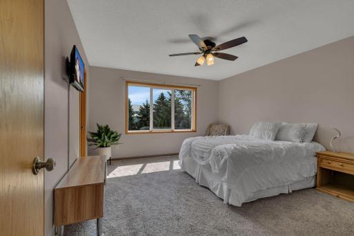 5510 Knollwood Drive, Saint Cloud, MN 56303