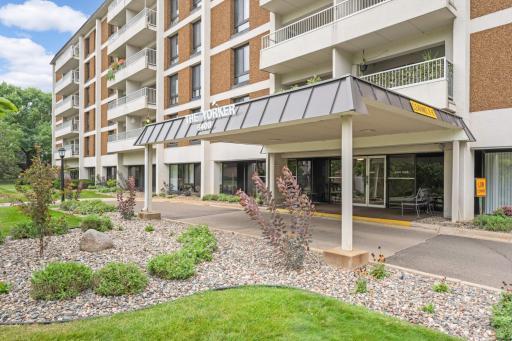 6400 York Avenue S, 512, Edina, MN 55435