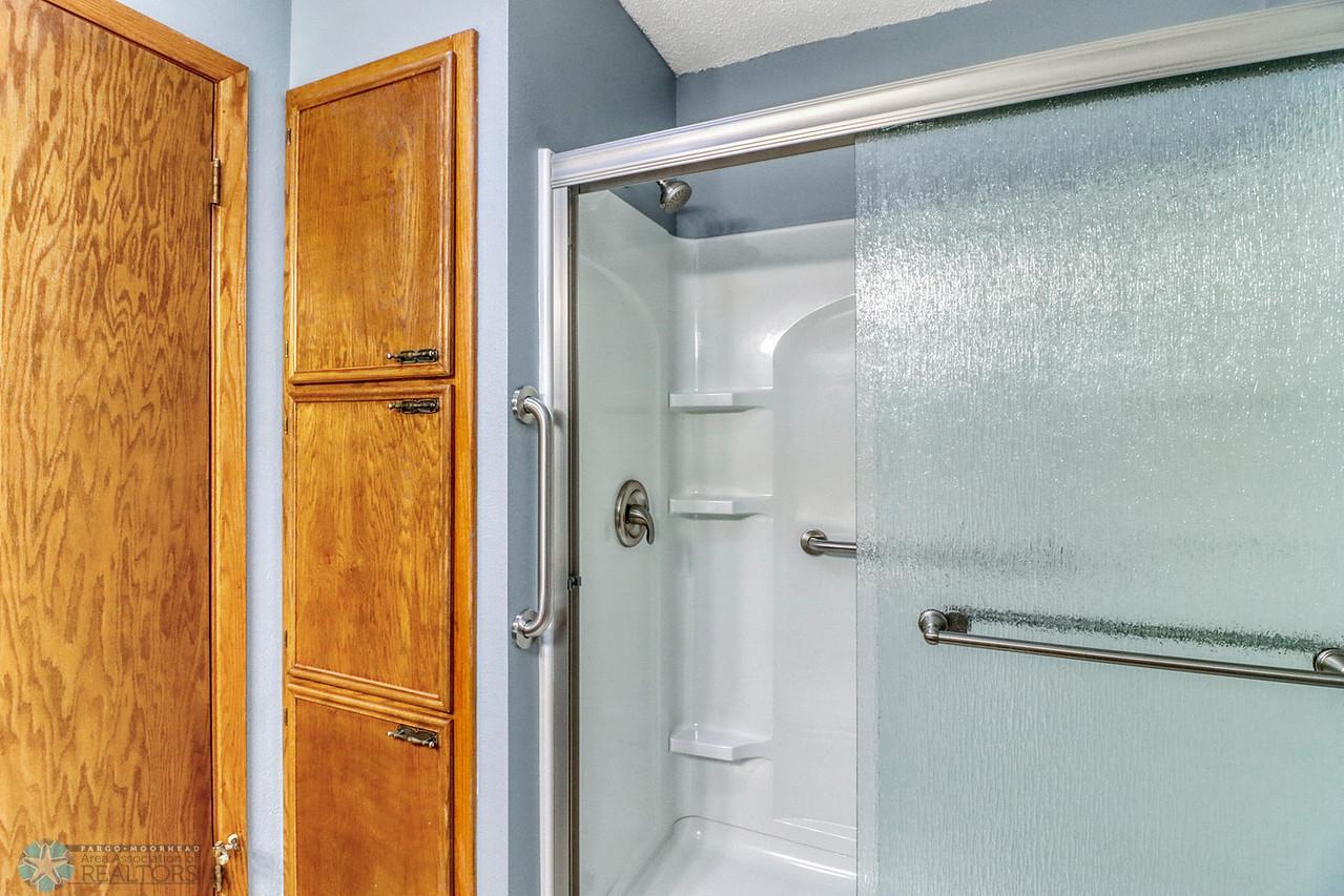 Bathroom1_2-1280.JPG