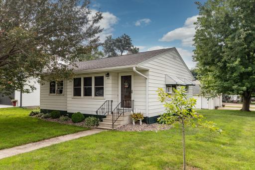 401 2nd Street NE, Hayfield, MN 55940