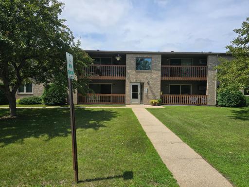 1210 Long Avenue, 102, Detroit Lakes, MN 56501