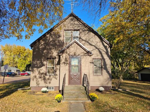 140 Front Street, Glencoe, MN 55336