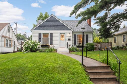 1865 Montreal Avenue, Saint Paul, MN 55116