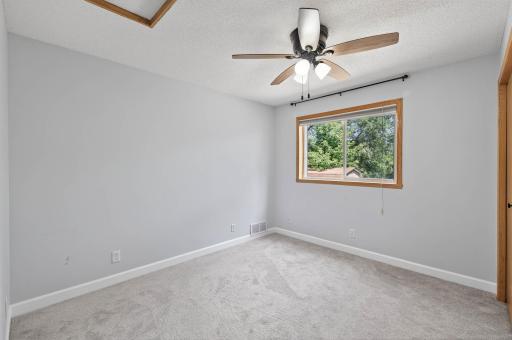9325 Harkness Avenue S, Cottage Grove, MN 55016