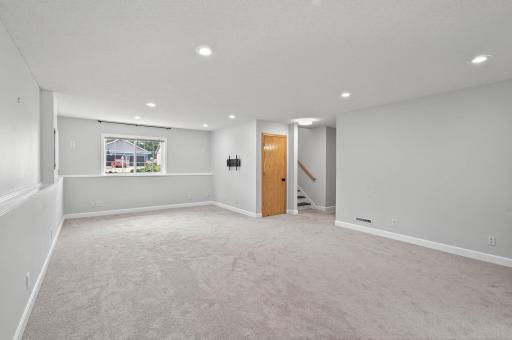 9325 Harkness Avenue S, Cottage Grove, MN 55016