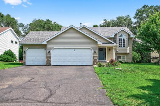 9325 Harkness Avenue S, Cottage Grove, MN 55016