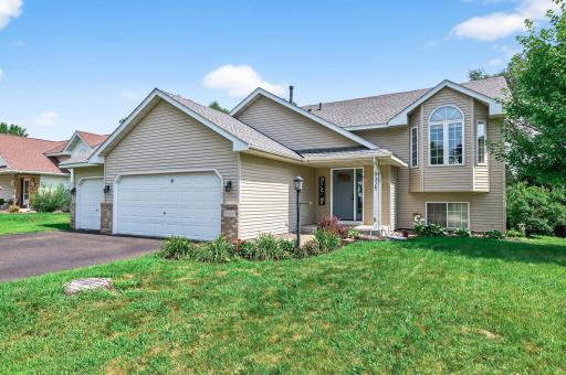 9325 Harkness Avenue S, Cottage Grove, MN 55016