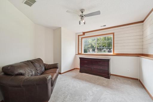 909 Heritage Trail, Jordan, MN 55352