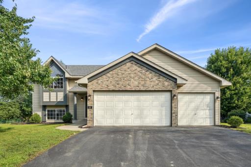 909 Heritage Trail, Jordan, MN 55352