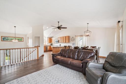 909 Heritage Trail, Jordan, MN 55352
