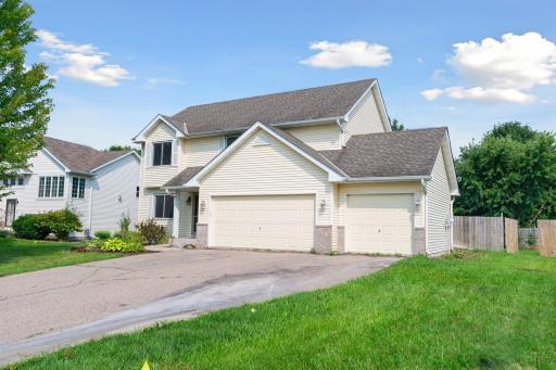 2208 Coldwater Crossing, Mayer, MN 55360
