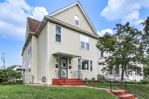 3329 Clinton Avenue, Minneapolis, MN 55408