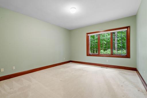 340 Ridge Circle, Wayzata, MN 55391