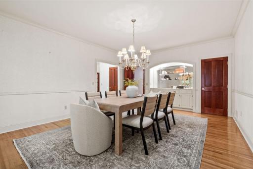 340 Ridge Circle, Wayzata, MN 55391