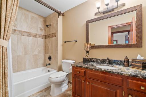 340 Ridge Circle, Wayzata, MN 55391