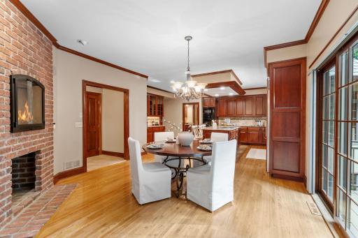 340 Ridge Circle, Wayzata, MN 55391