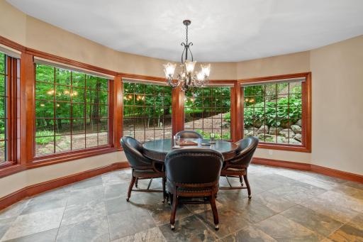 340 Ridge Circle, Wayzata, MN 55391