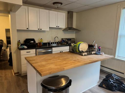 Unit 1 Kitchen.JPG