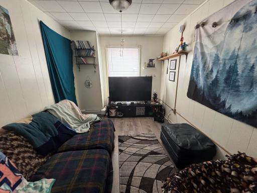 Upper Family Room.JPG