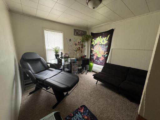 Upper Bedroom #2.JPG