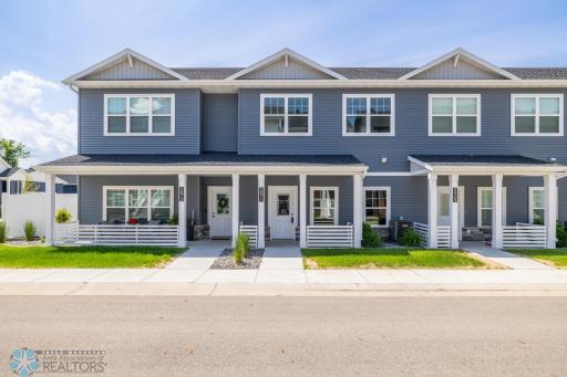 5877 41 Street S, Fargo, ND 58104