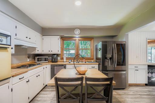 208 Sunset Drive, Jordan, MN 55352