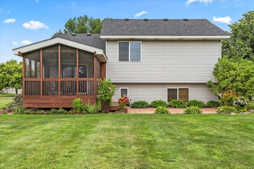 8140 Parell Avenue NE, Elk River, MN 55330