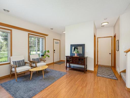 1806 111th Avenue NE, Blaine, MN 55449