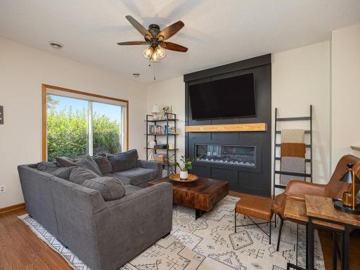 1806 111th Avenue NE, Blaine, MN 55449