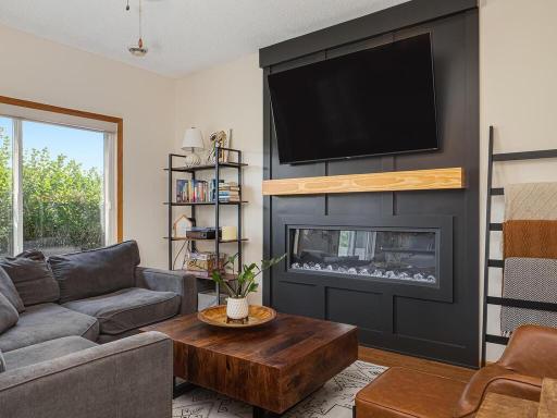 1806 111th Avenue NE, Blaine, MN 55449