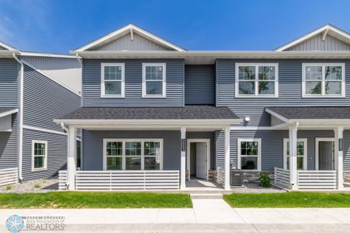 5881 41 Street S, Fargo, ND 58104