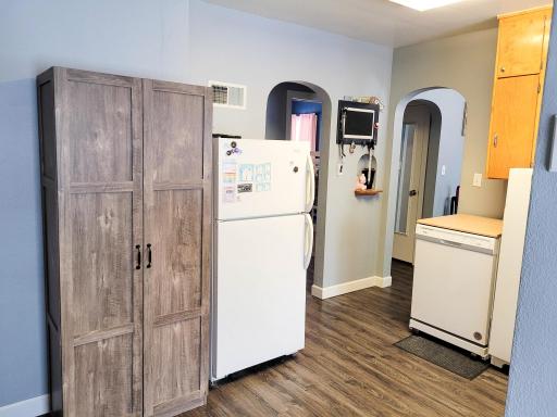 207 W Main Street, Vergas, MN 56587