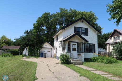 209 11th Street N, Moorhead, MN 56560