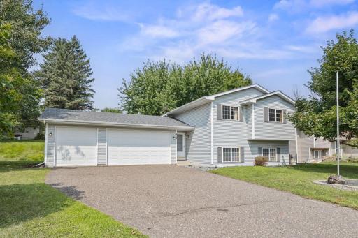 413 Wagon Wheel Circle, Buffalo, MN 55313