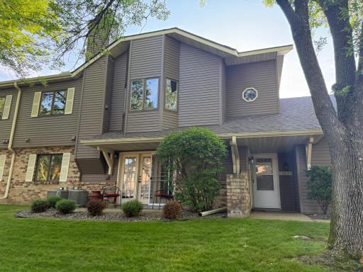 12637 Sherwood Place, Hopkins, MN 55305