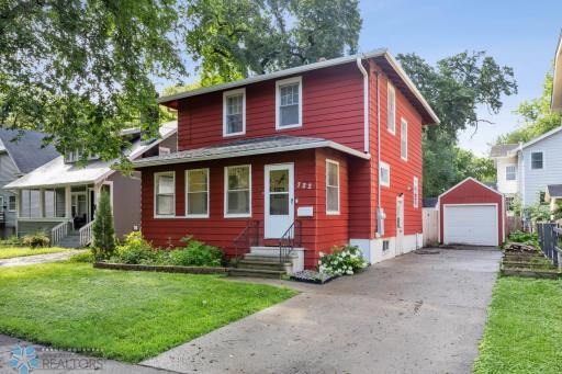 722 11th Avenue N, Fargo, ND 58102