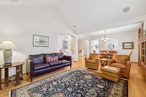 17258 Tilia Ridge, Eden Prairie, MN 55347