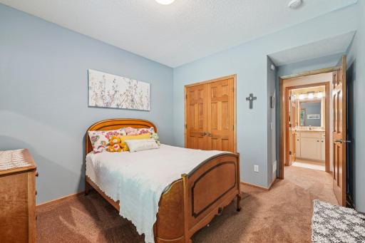 17258 Tilia Ridge, Eden Prairie, MN 55347