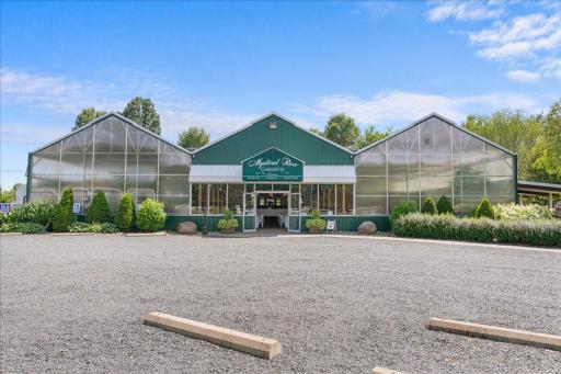 At the heart of the estate is a sprawling, light-filled event hall w/captivating features such as the soaring ceilings, beautiful brick floors, a stunning water feature, seating for up to 275 guests, dedicated space for a head table with ramp access.