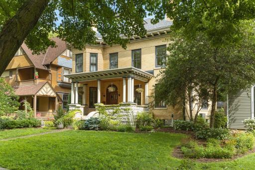 463 Ashland Avenue, Saint Paul, MN 55102