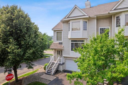 Tucked into a quiet neighborhood of Inver Grove Heights, this well-maintained 3-bedroom, 3-bathroom end-unit townhome sits on a spacious corner lot, offering an ideal combination of privacy, comfort, and everyday convenience.