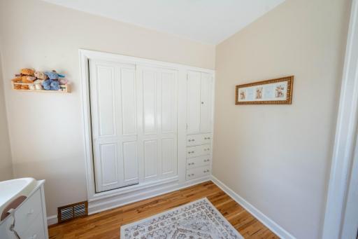 1652 Fernwood Street, Saint Paul, MN 55108