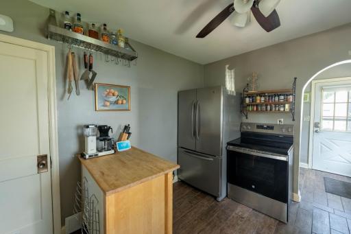 1652 Fernwood Street, Saint Paul, MN 55108